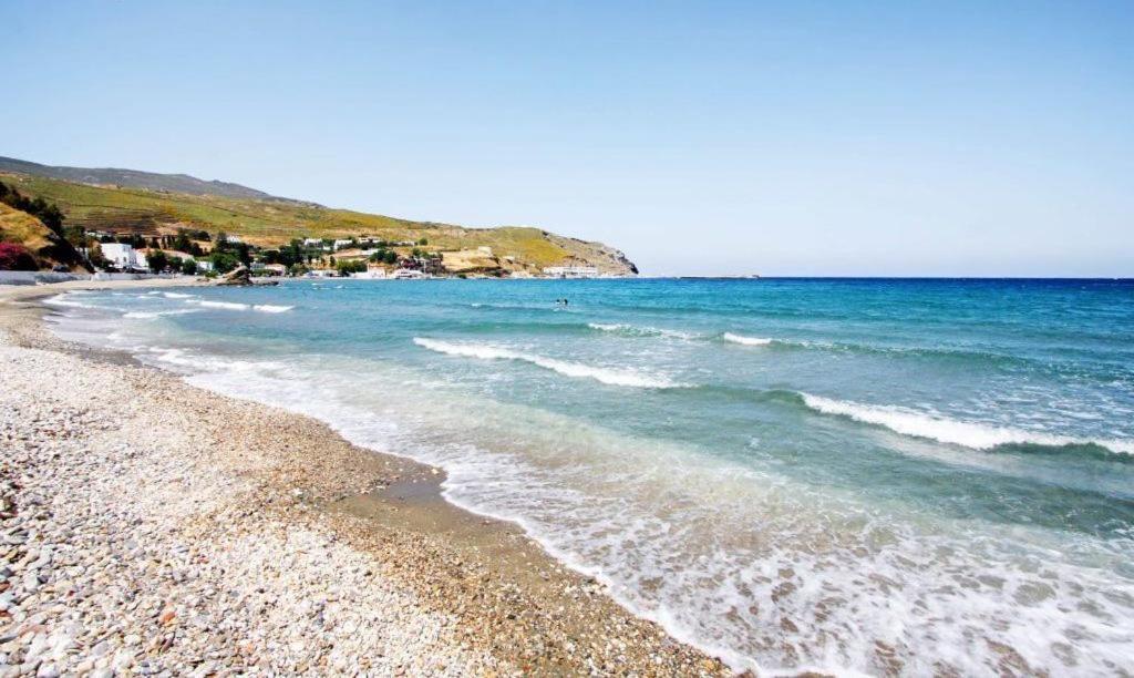 Stylish, Cozy 2-Bdr Flat In Andros Town By Explore Andros Esterno foto