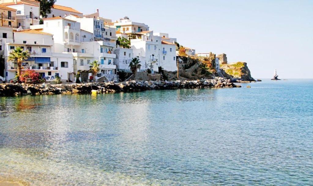 Stylish, Cozy 2-Bdr Flat In Andros Town By Explore Andros Esterno foto